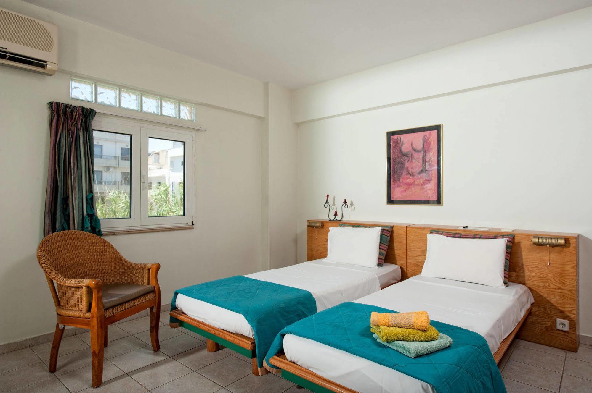 Andromeda Apartments & Studios Hersonissos  Dış mekan fotoğraf